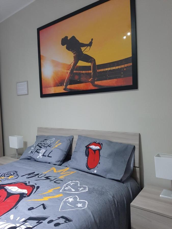 The Home Of Music Stars 卡塔尼亚 外观 照片