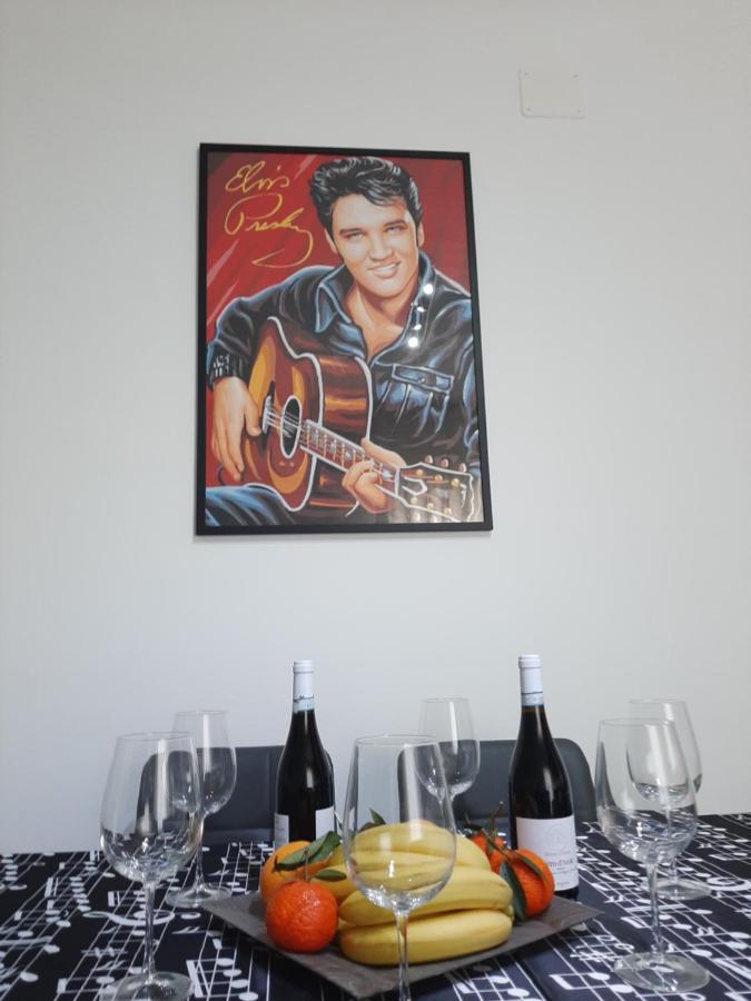 The Home Of Music Stars 卡塔尼亚 外观 照片